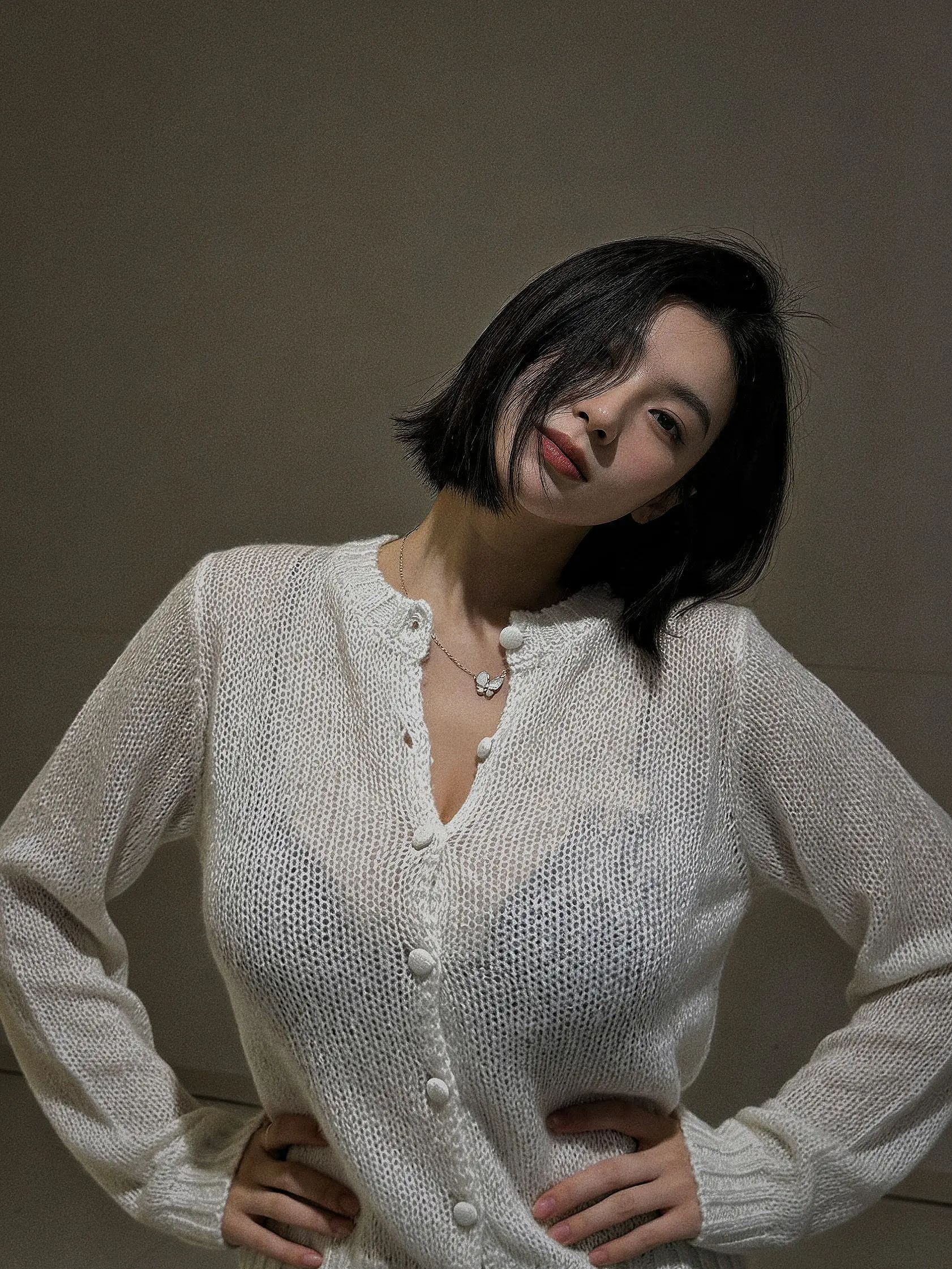 靠近我 ，认识我 ，了解我 ，爱上我 ，捡起我 ，拼好我 ，摔碎我 ，绝杀我。