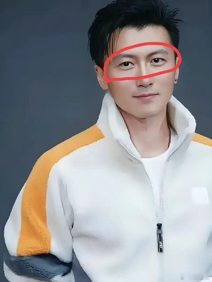 谢霆锋演唱会与王菲秀恩爱引深思，给男人提三醒：顾孩子感受，留前任体面；为孩子成长