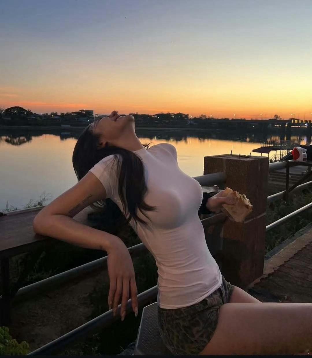 半导体板块低开低走，兆易创新跌停，恒运昌、普冉股份跌超10%。CPO板块大幅下挫
