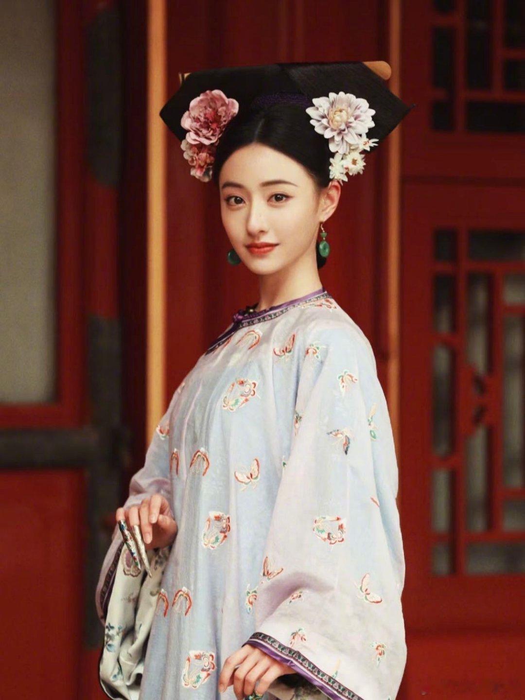 胡连馨还珠女主 新《还珠》预告太惊喜了！胡连馨演的林岁岁竟是穿越的现代女明星，b