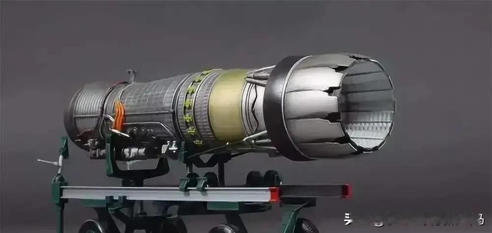 快讯！
中国突然宣布了。
近日，歼-20icon已开始批量换装WS-15涡扇ic