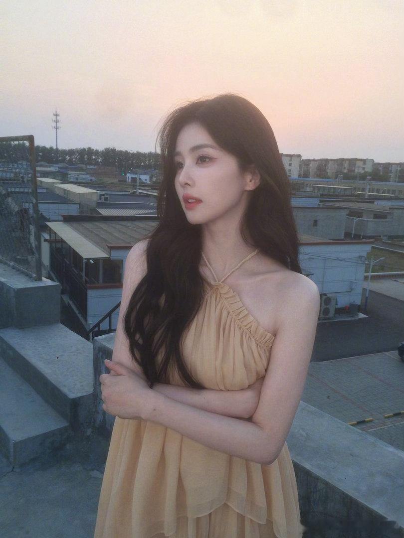 白鹿西游记女儿国白鹿王韵娜奔跑吧白鹿 你的美貌在我心里收藏。比今天的你更好看的只
