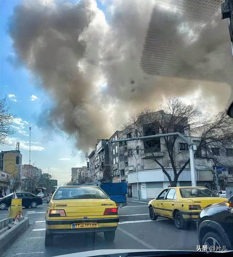 突发！以色列打击伊朗之后，突然宣布自身领空正式关闭，不仅全境航班停飞，而且所有避