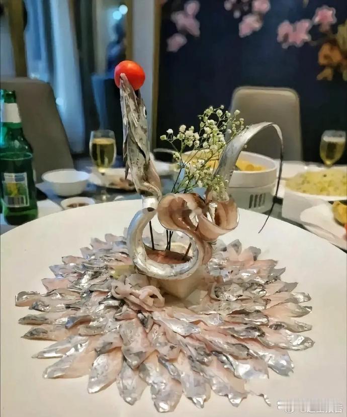 500块一份的鱼，知道贵在哪里吧？ ​​​