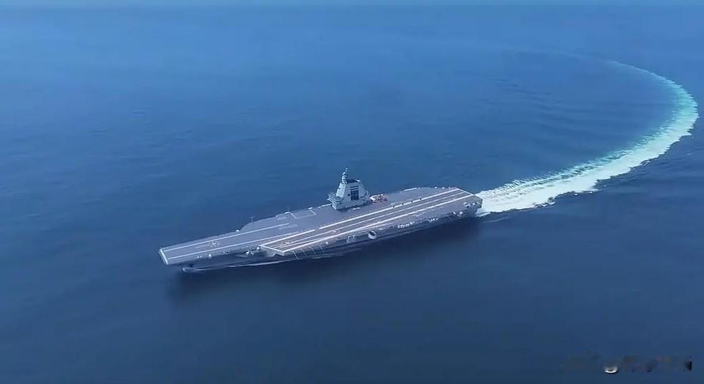 果不其然。
 
中国海军突然宣布了福建舰开展海上试验。
央视新闻已证实，我国第三