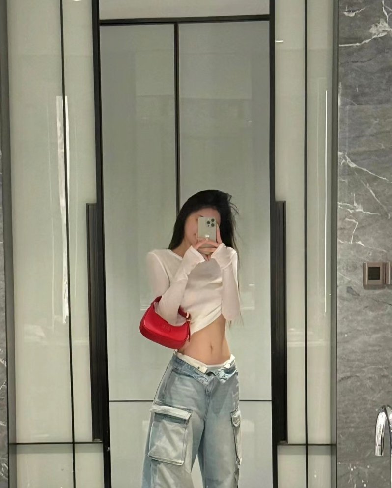 以前觉得稳定的工作 美好的爱情幸福的家庭 都是理所当然的事情 后来发现他们一件比