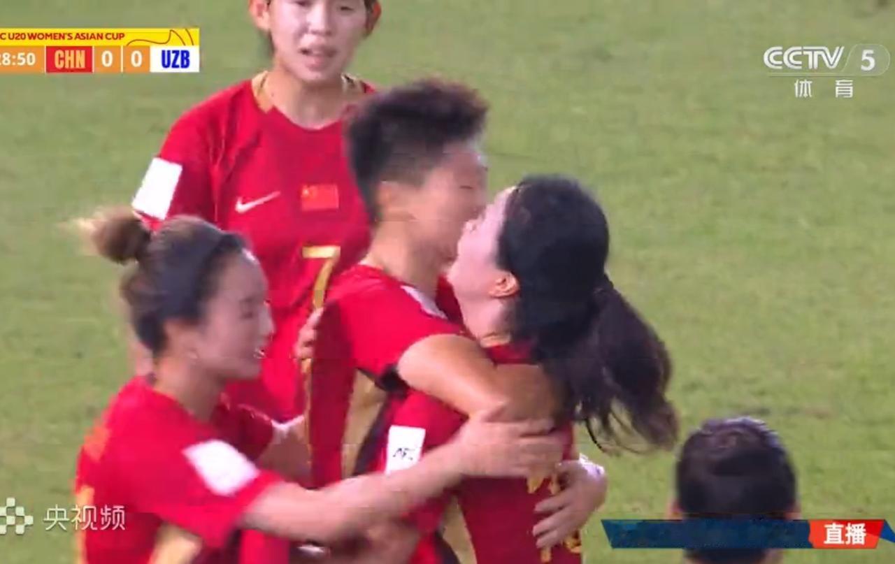 中国U20女足29分钟进球啦！中国U20女足1比0领先乌兹别克斯坦U20女足，今