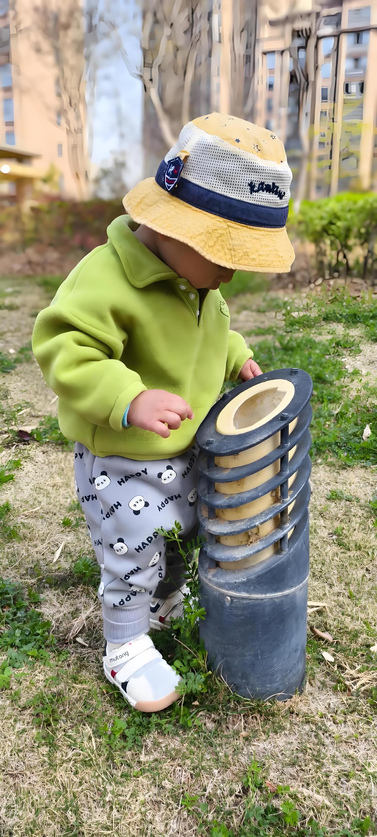 好奇是孩子的天性，也是创新的原动力。2000多年前，古希腊哲学家就认为哲学源于好