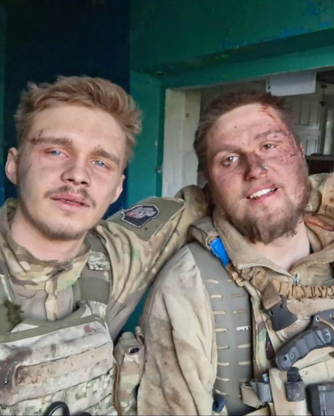 太阳落山了，还有夕阳。