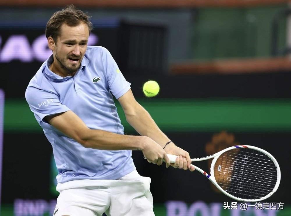 ATP1000迈阿密大师赛第三轮，前赛会冠军、刚刚在印第安维尔斯拿到亚军的梅德韦