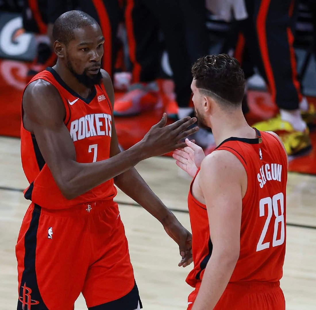 本赛季常规赛客场关键时刻投篮命中率最高的球队：（比赛最后5分钟，分差不超过5分）