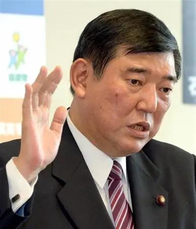 石破茂在X上发了两张沙漠对比图，却什么要没说。

作为退任前首相，石破茂不便多说