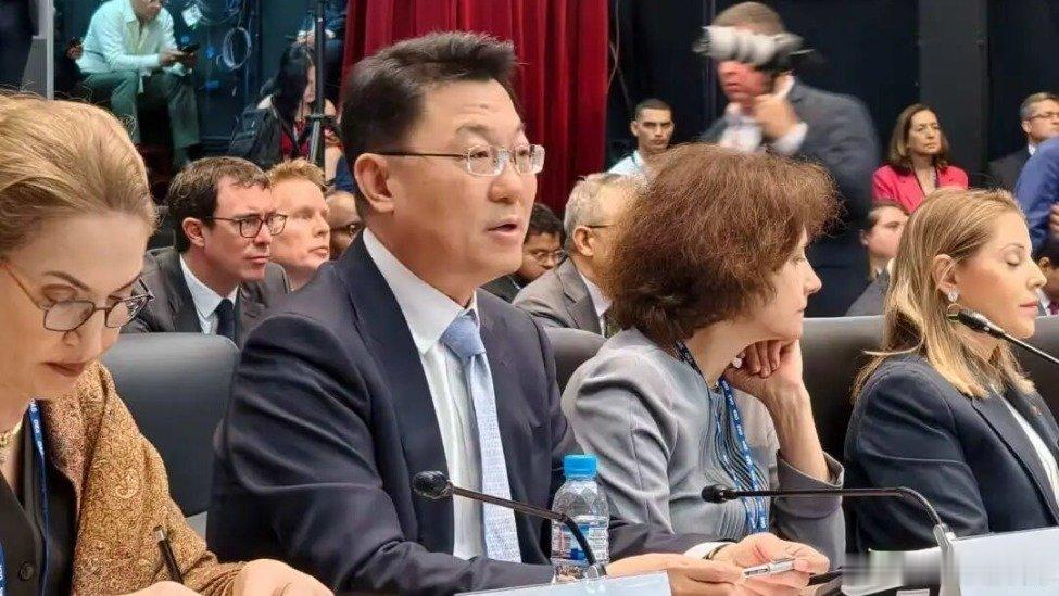凤凰新闻【谢锋：巴拿马强制驱逐中国企业，背后是政治操弄，契约想撕毁就撕毁，谁还来