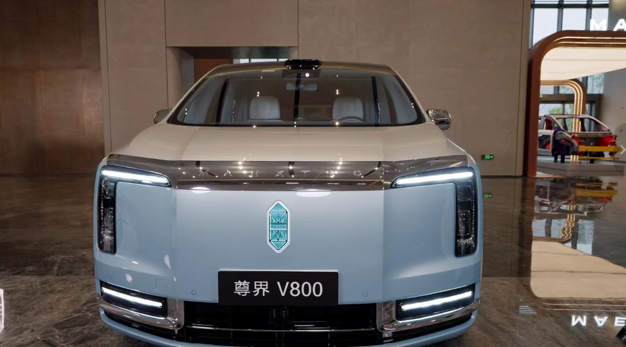 车里放点白噪音不算助眠，能让心率真的降下来才算。尊界V800情绪能量舱直播实测给