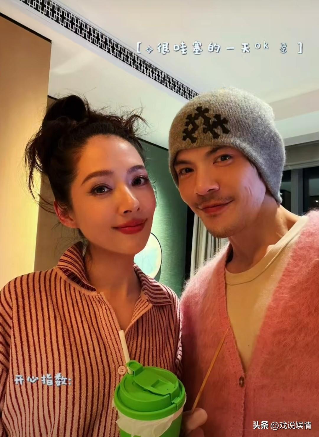 向佐探班郭碧婷！
3月30日，向佐晒出探班郭碧婷的vlog。郭碧婷穿着白色抹胸拖