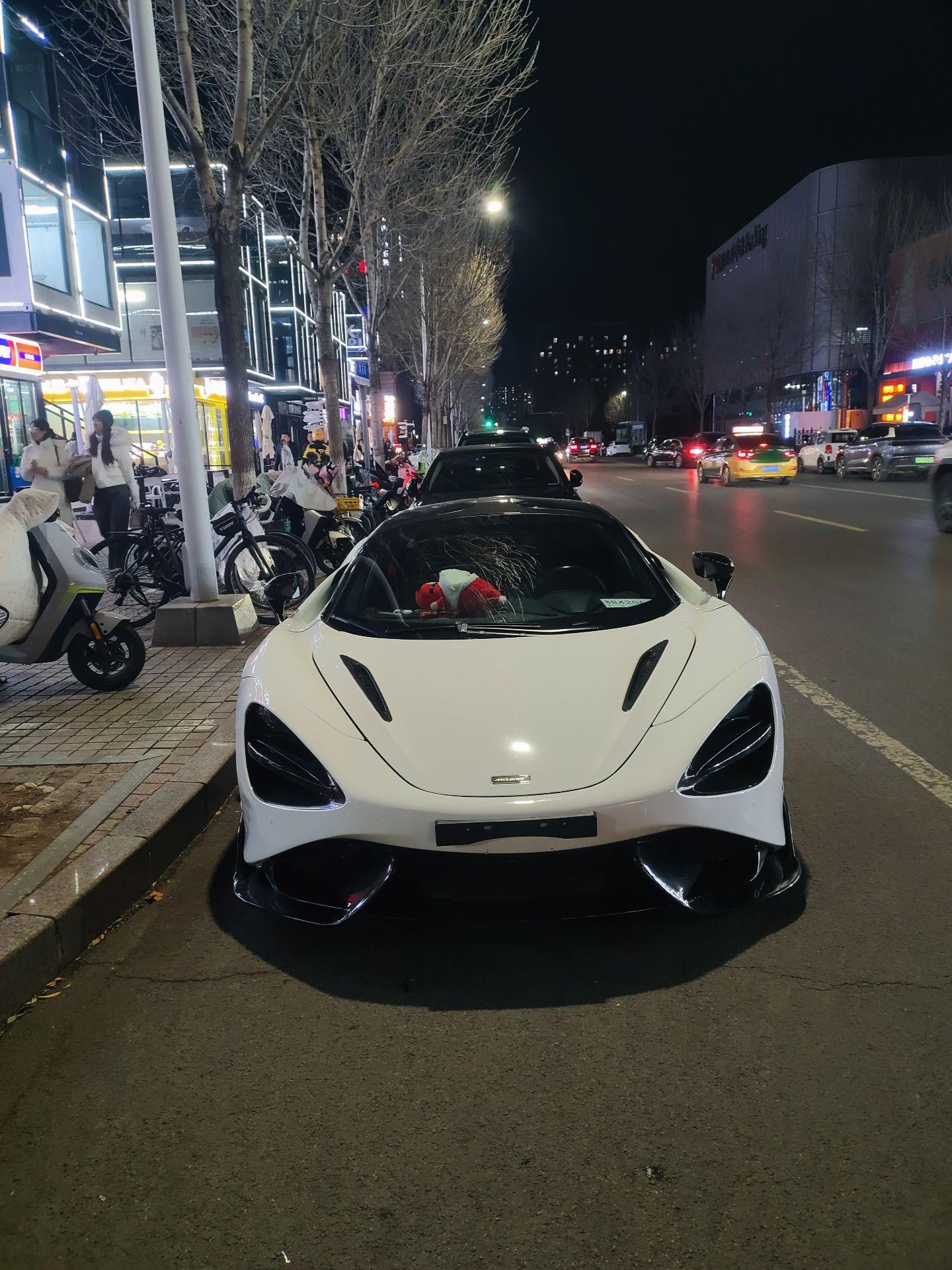 720已经很帅了，更何况还是带了765套件