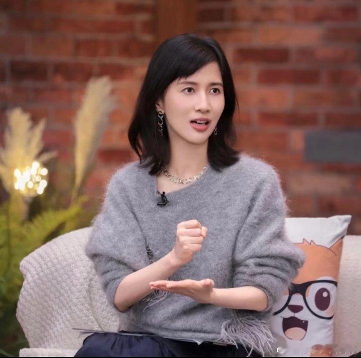 papi酱已退出papitube别人退出是凉了，papi退出是“老娘要回去拍视频