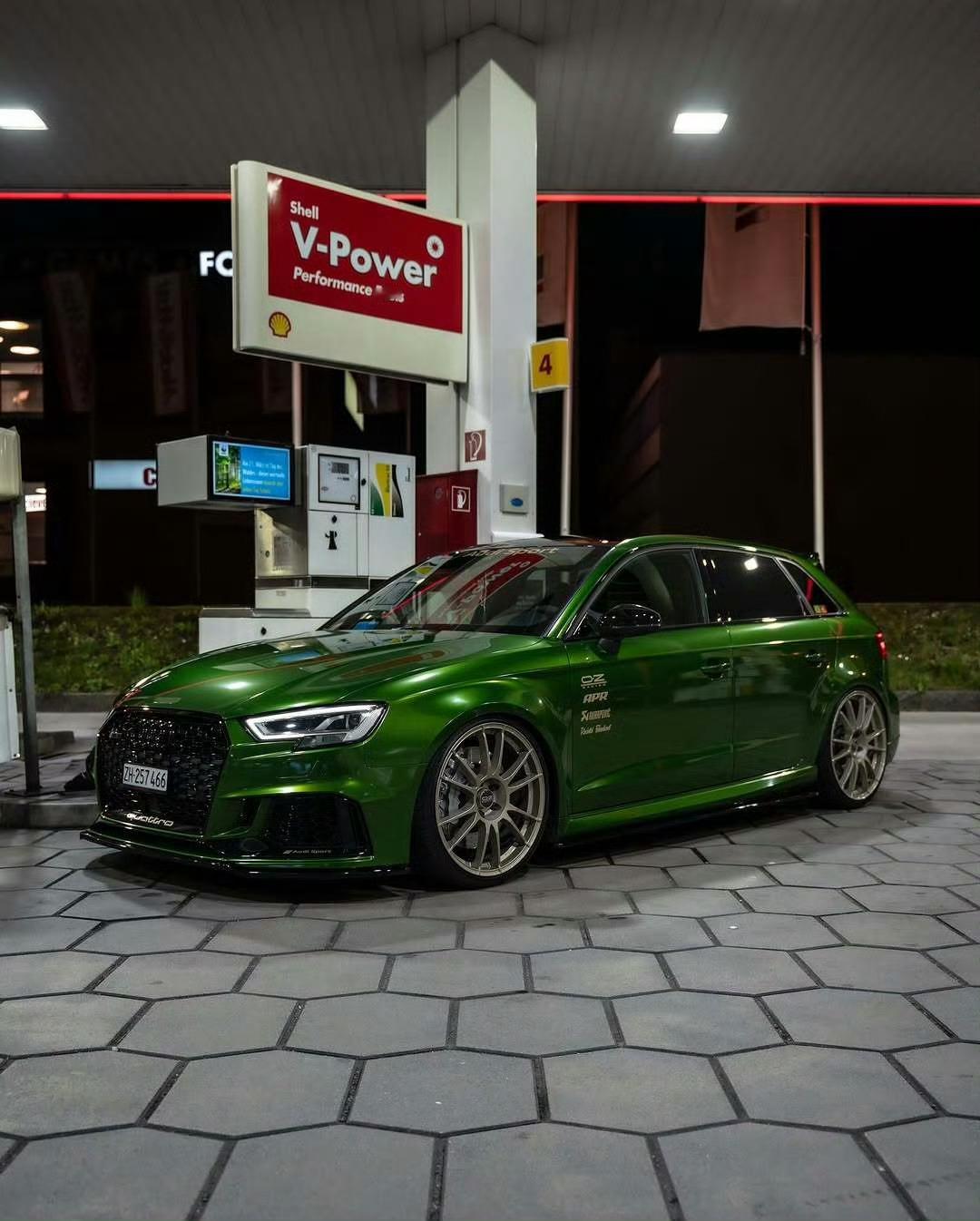 奥迪 RS3 Sportback [色][色] ​​​