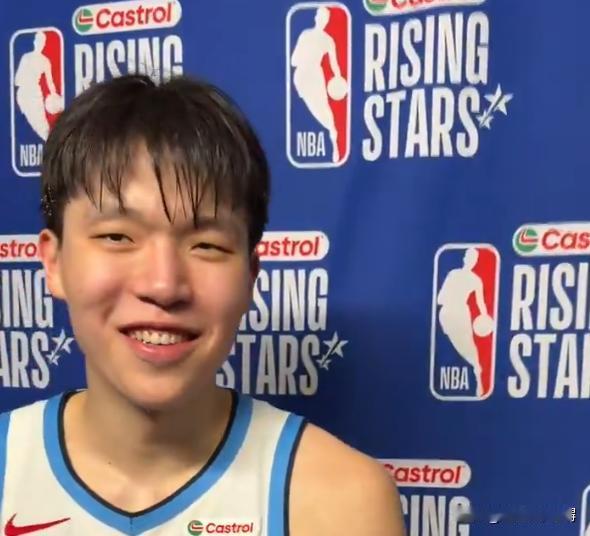 这记者提问也真是没脑子，都啥年代了还在问杨瀚森国家队和NBA怎么选，现在中国篮球