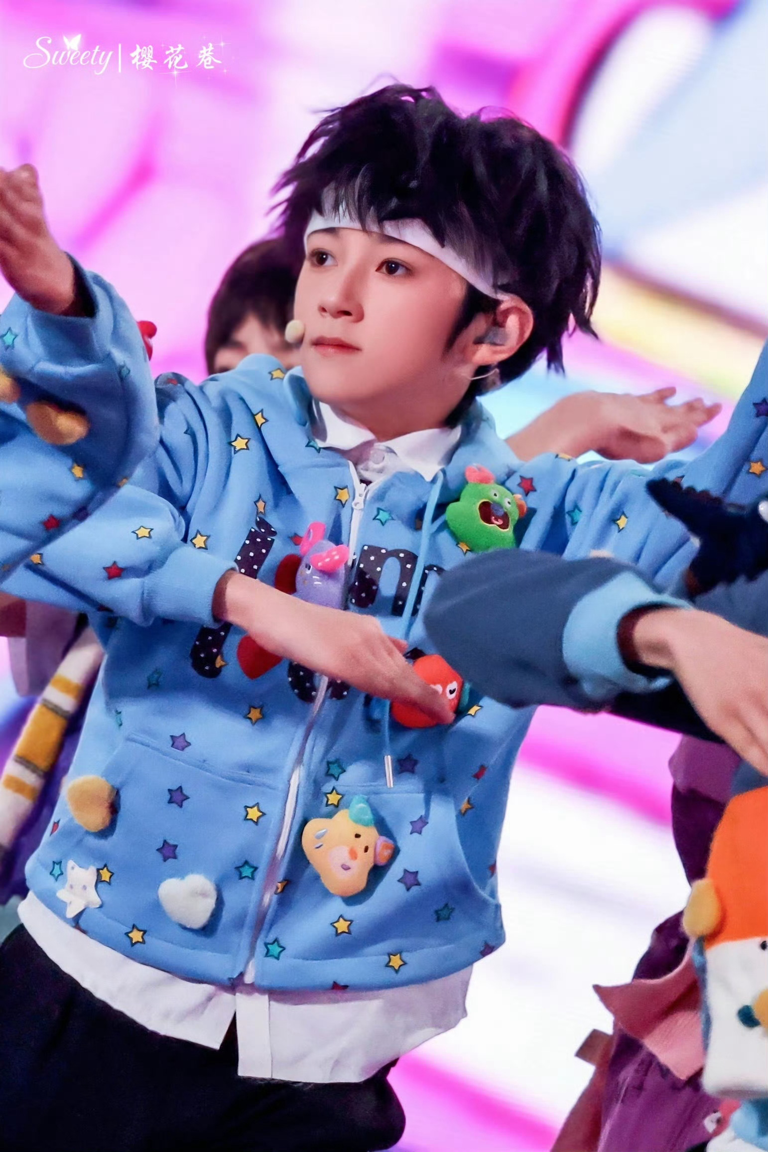 【TF五代】TF家族新音荣耀之战五代站姐图📸智恩涵〡朱映宸〡沈子航〡高铭阳〡吕