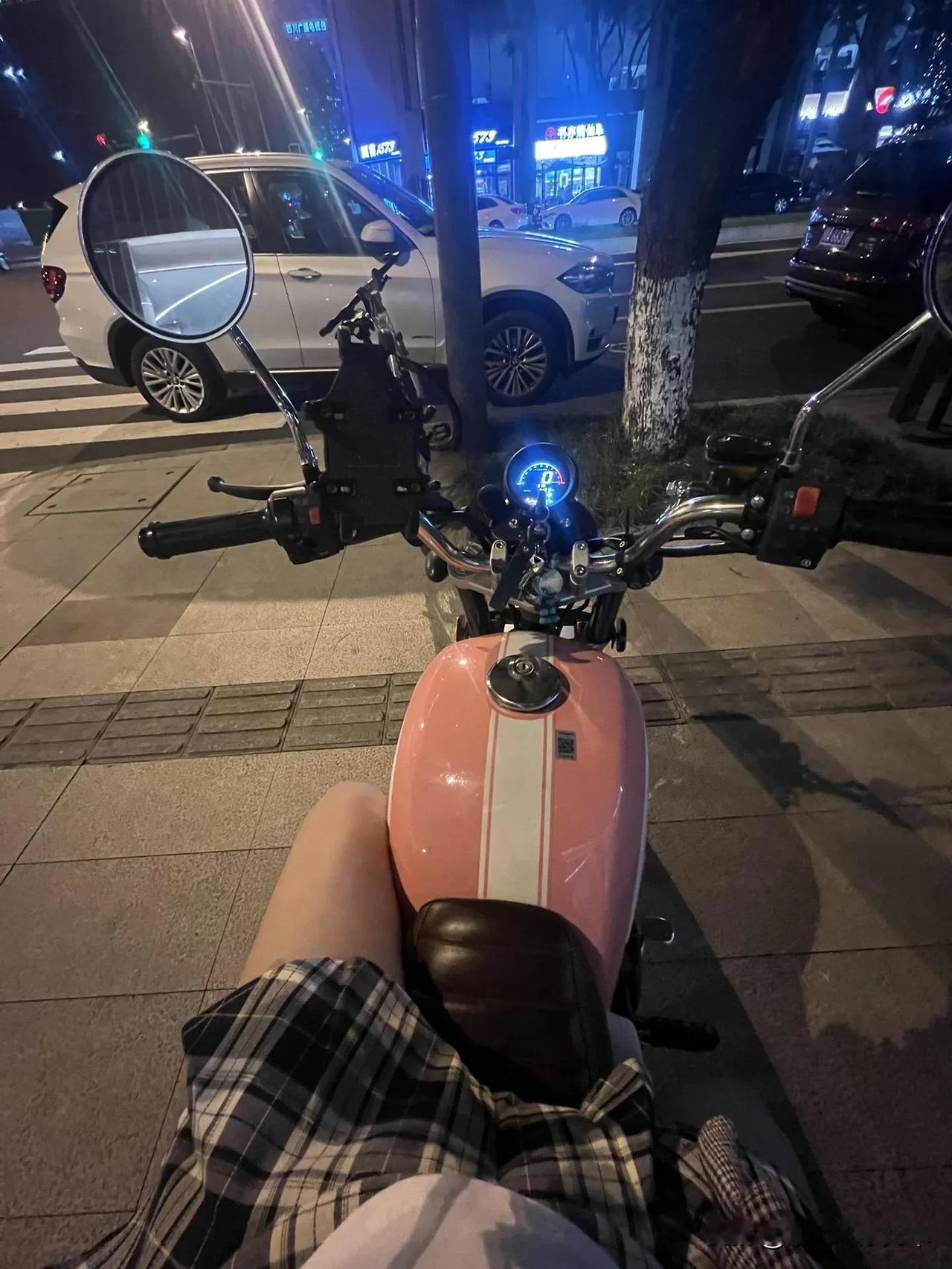 银钢摩托粉红色迷你