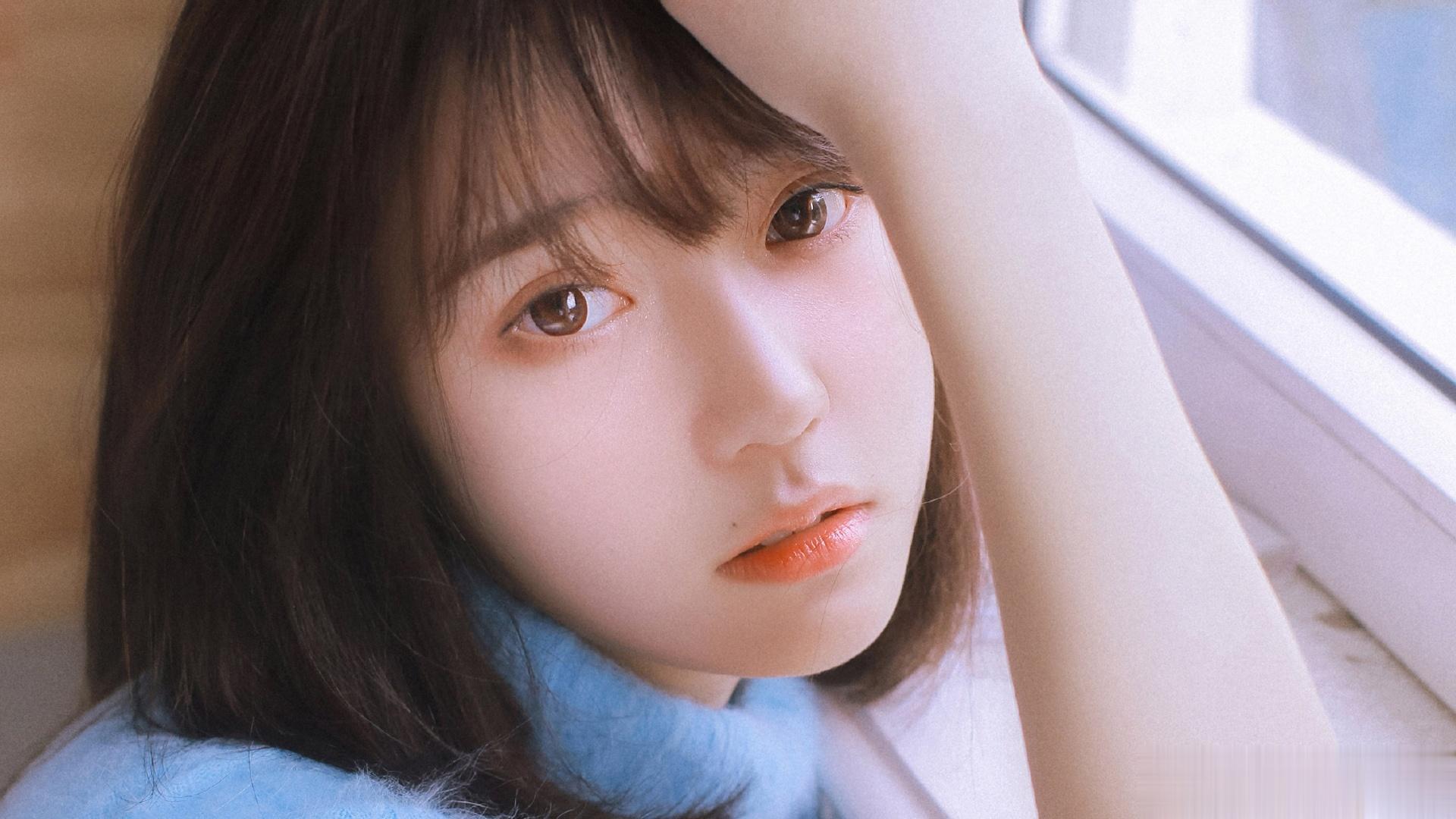 #谈恋爱就不能有异性朋友吗#答案是肯定的，谈恋爱并不意味着你要和异性断绝一切关系