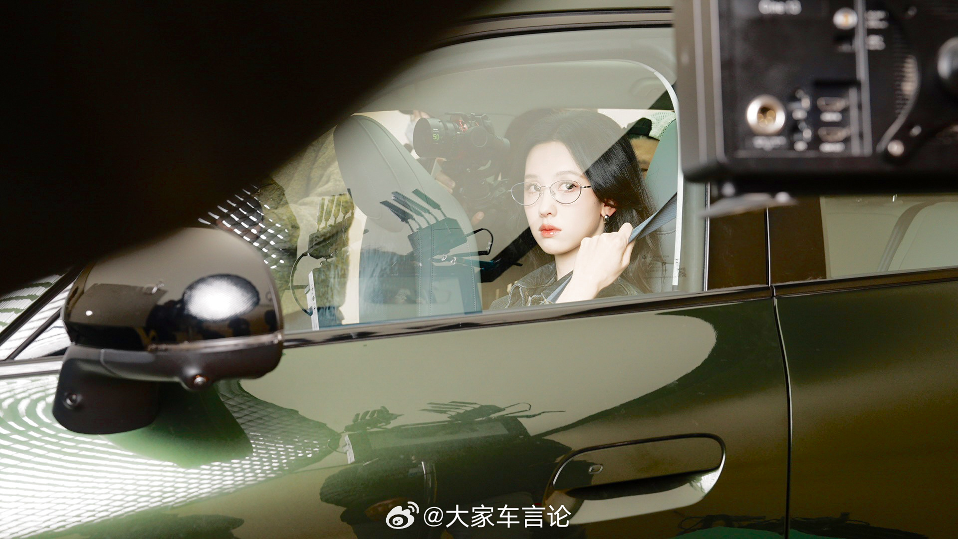 零跑官宣陈都灵代言零跑A10，「精致都市型SUV + 高智感学霸」的这组合灵气真