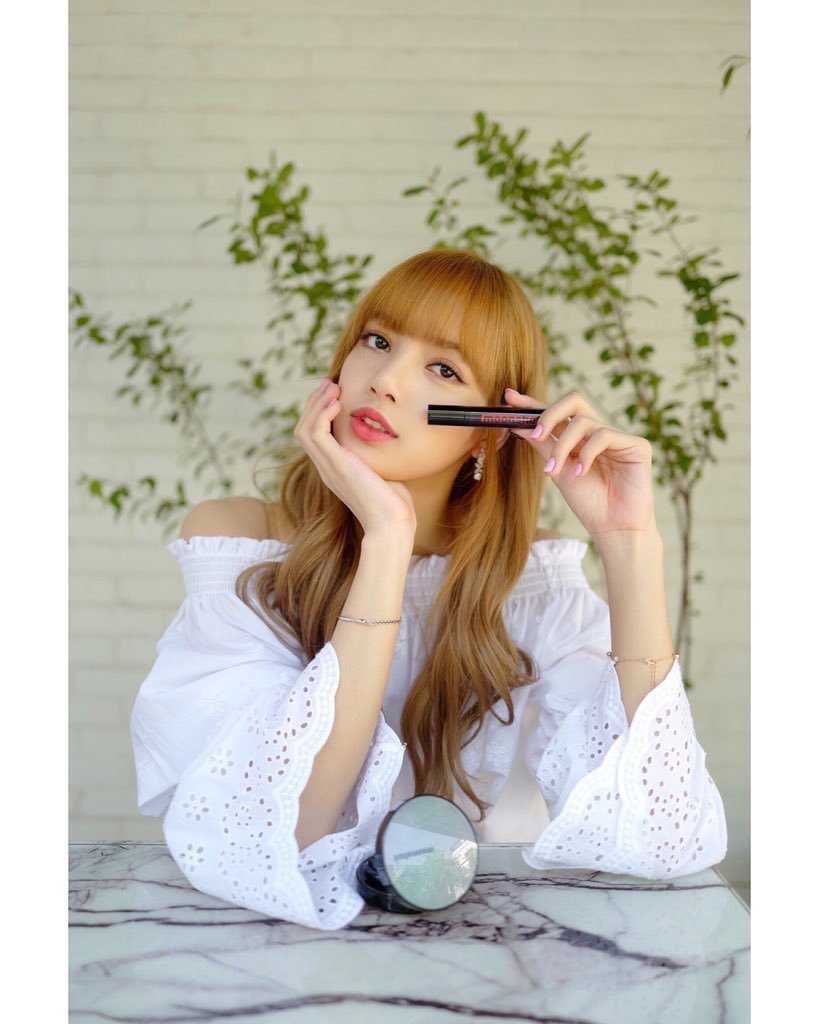 LISA 🍐lisa2026红红火火 【那年今日】180620 LISA个人I