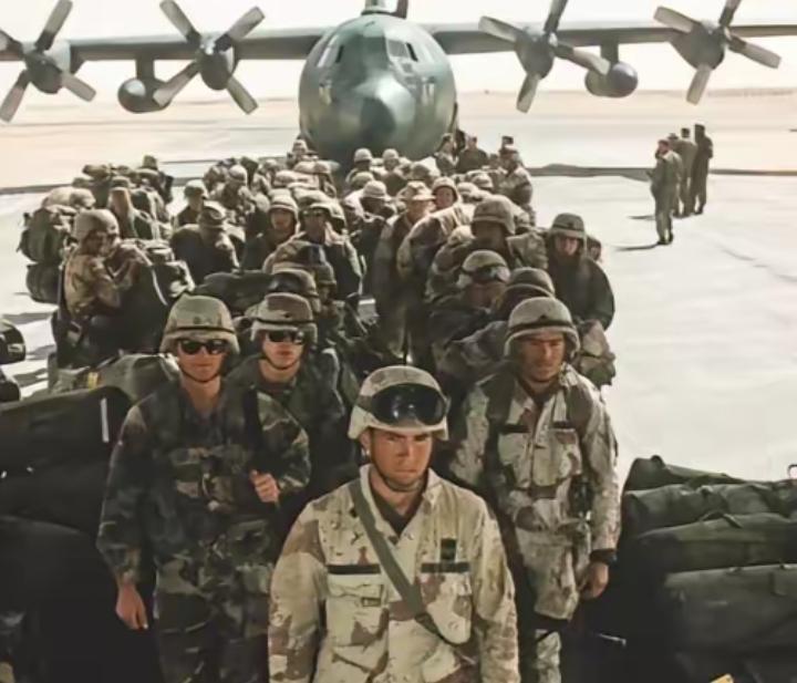 别被美国骗了！
5000美军去中东，真实目的就一个！
​这次调动的不是普通美军，