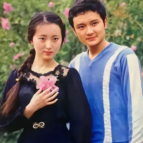 陈晓旭离世噩耗传来，一通电话打到欧阳奋强，昔日宝黛一别竟是天人永隔
 
提起87