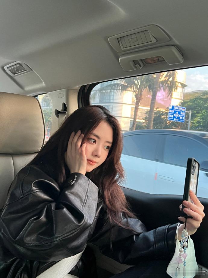 丁禹兮虞书欣谭松韵云包场小城大事 丁禹兮虞书欣谭松韵也来云包场赵丽颖、黄晓明主演