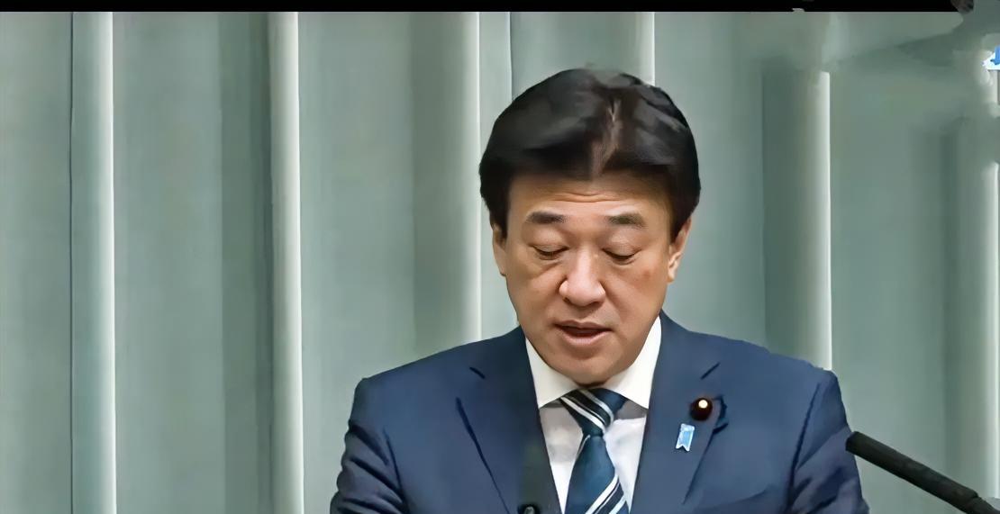 真有意思！
日本向中方抗议:
未经协商让媒体拍摄“中方插口袋，日方官员低头的照片