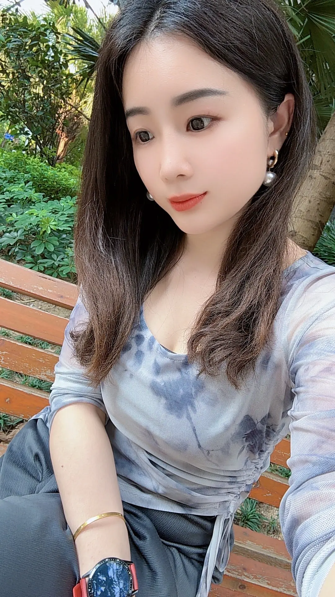 回不去的，何止是时间， 还有曾经自己
