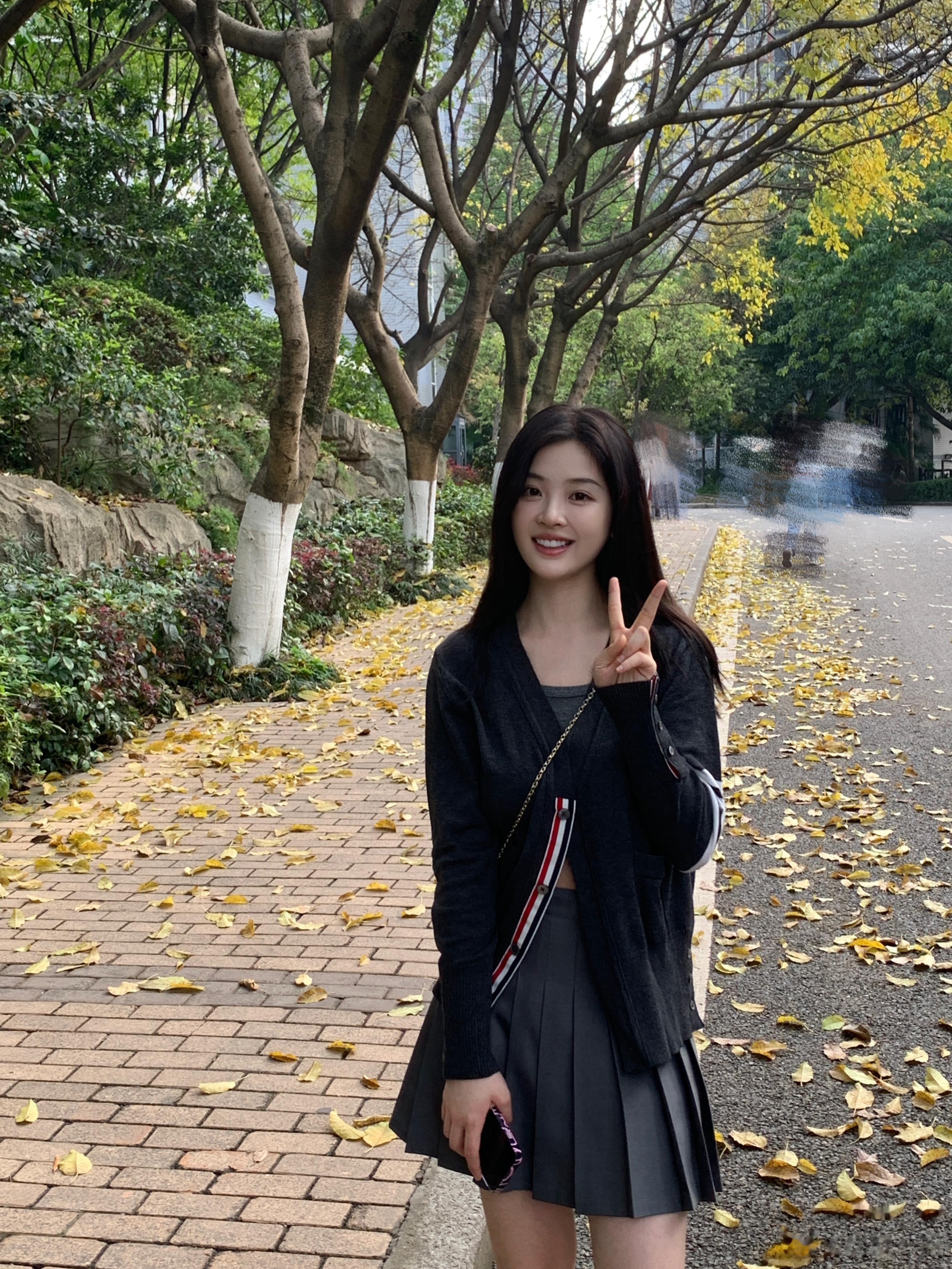 最近在给自己放假～休息一个周 躺在家 ​​​