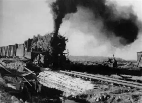 2007年，士兵卢加胜在训练时额头上的疤痕引起了军队政委的注意，在一系列询问后，