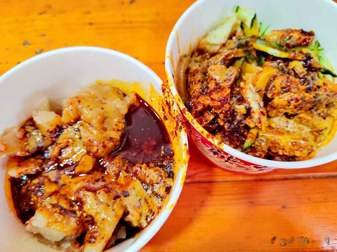 
天水的美食，不止是麻辣烫，这个呱呱和面皮，才是美食的天花板。
早餐各点了一份，