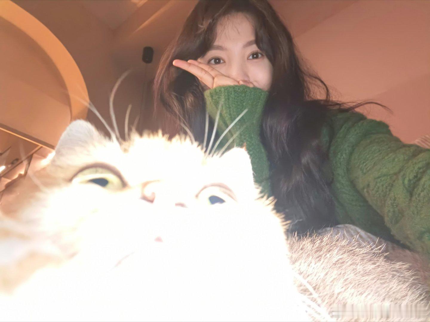 温以凡你怎么能这么对桑延呢马伯赛专门练胸肌的时候没想到是给一个人练的嘞，章若楠: