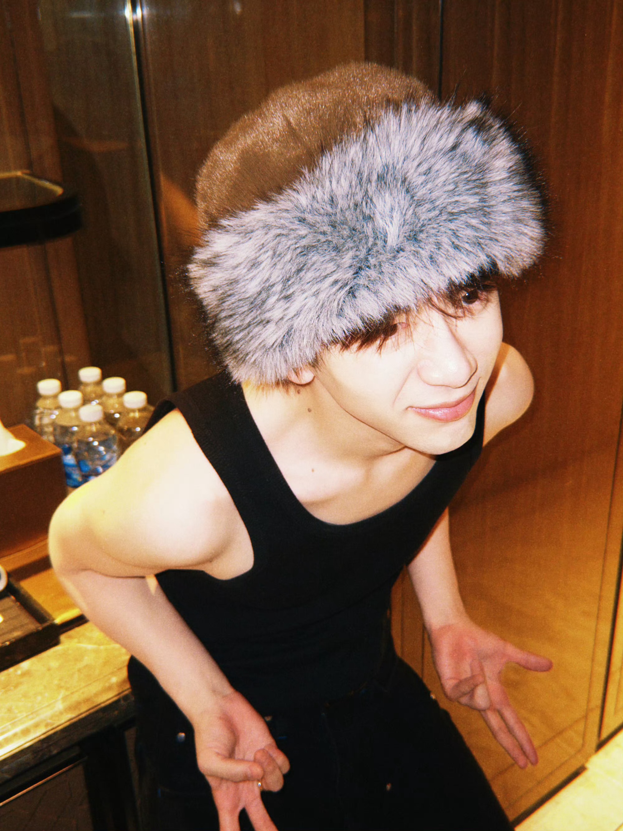 太萌了费启鸣 说吧摔了几个屁股墩 哈哈哈