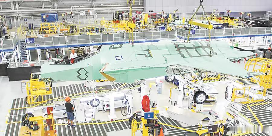 美报告称F35去年一半时间无法升空地表最强战机肯定是忽悠我们的！ 