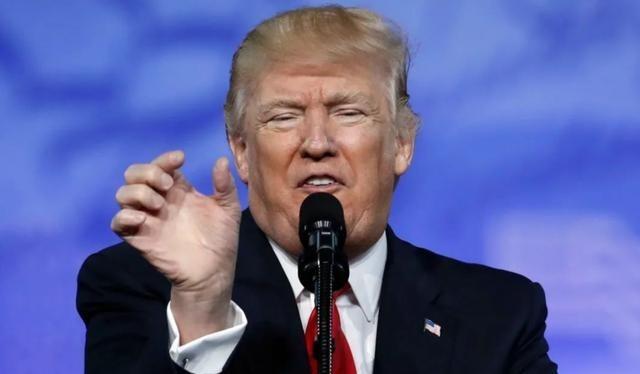 全美多地爆发混乱后，特朗普下令，美国主动归还油轮。美国多个城市爆发抗议，特朗普罕