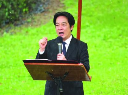 赖清德出来回应了！在我们发布十项惠台政策之后，他在台湾地区领导人办公室记者会上声
