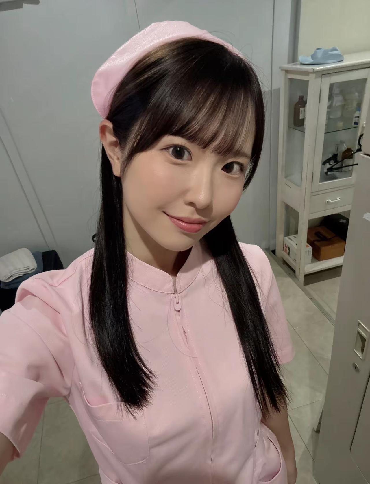 粉嫩少女心，萌系护士服，可爱自拍💕