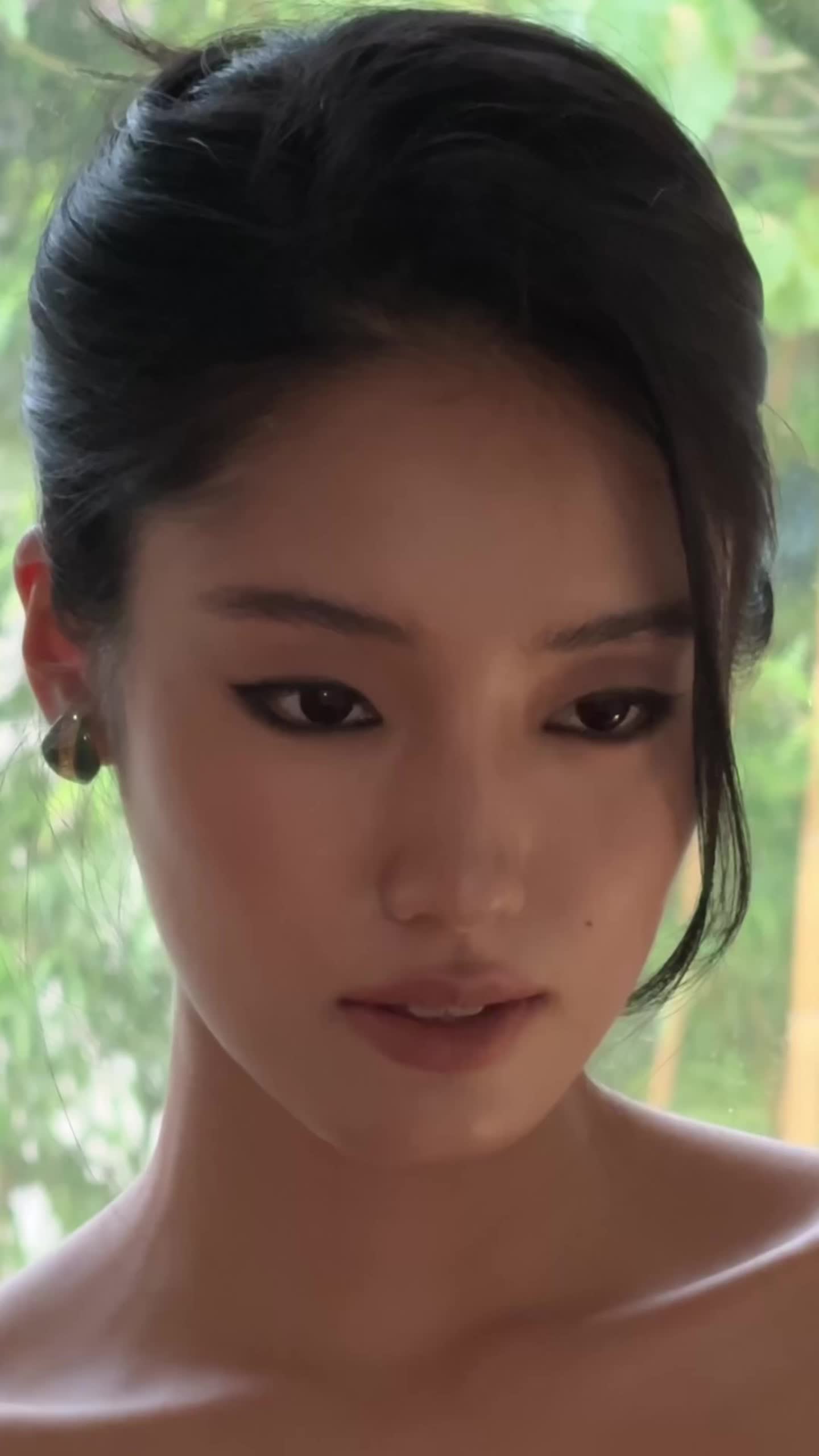 当然得一直向上的活着