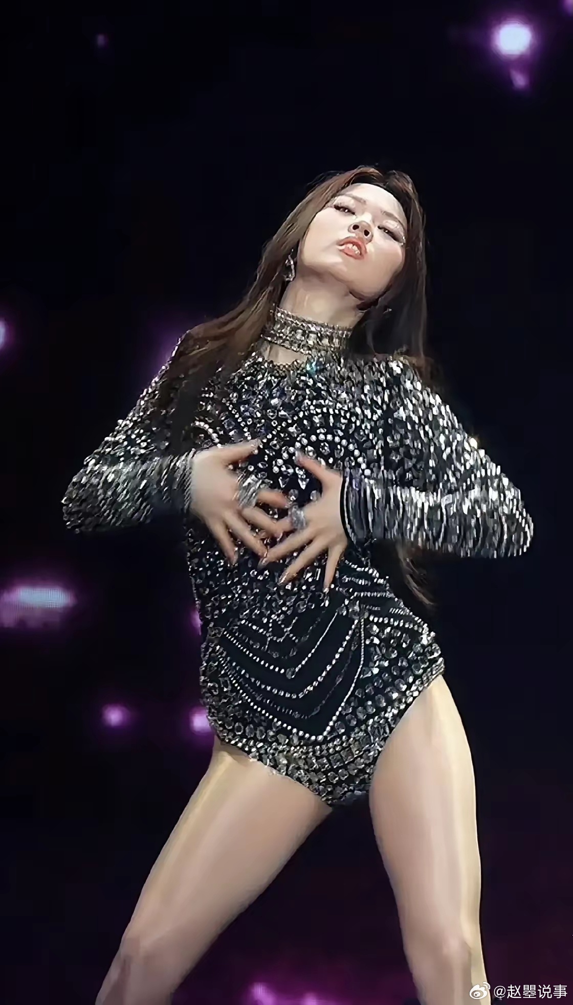 谁偷走了单依纯的“纯”？看完她的近况，我有点心酸…… 