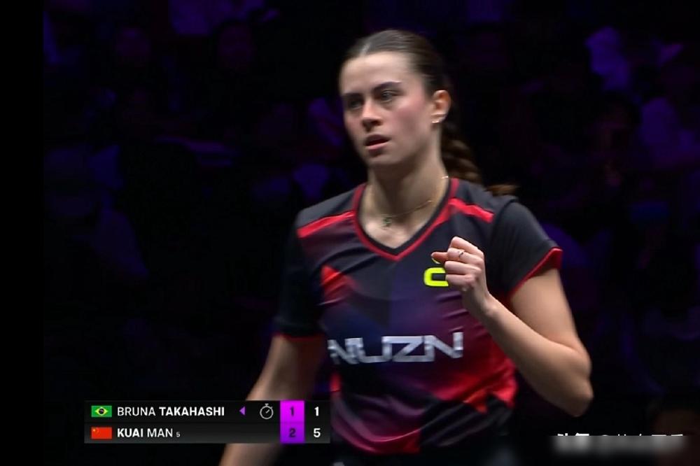 侯英超直播吼蒯曼发的太差 转头她3比1干翻巴西高桥！
 
如果你看了重庆冠军赛直