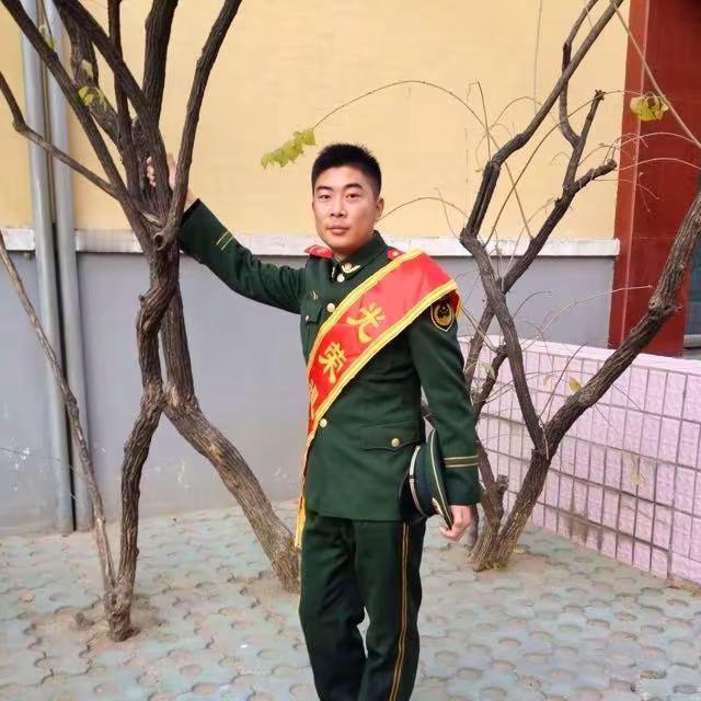 听到央视说，中国武警！是党和人民的忠诚卫士这句话！为自己以前是中国武警中的一员，