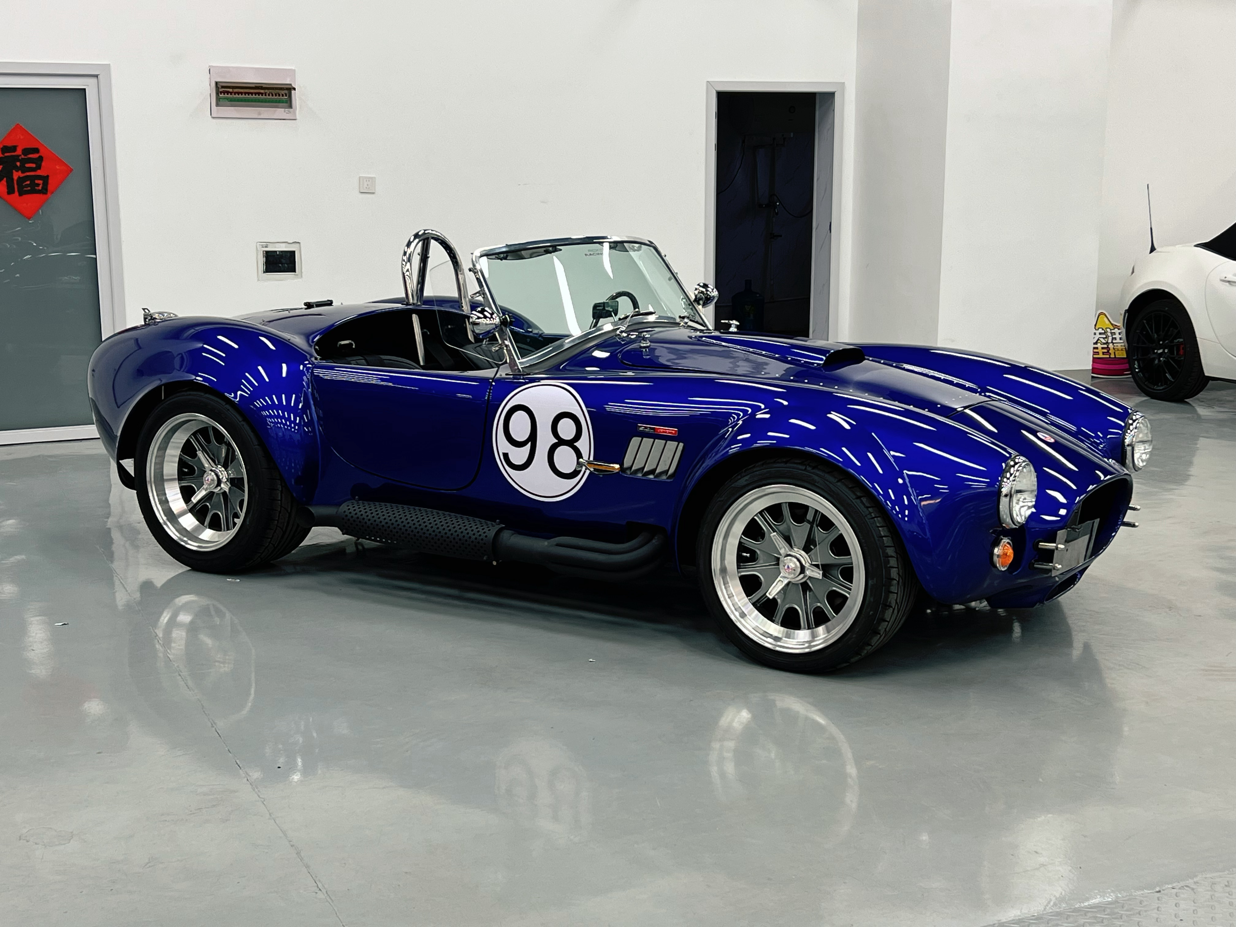 Shelby Cobra  国六B，已上牌过户出车在天津这车国内保有量不太稀少了