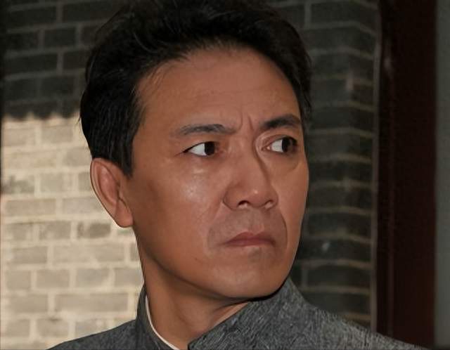 史兰芽三婚嫁李幼斌说不后悔，前妻不哭不闹，原来最狠的是她