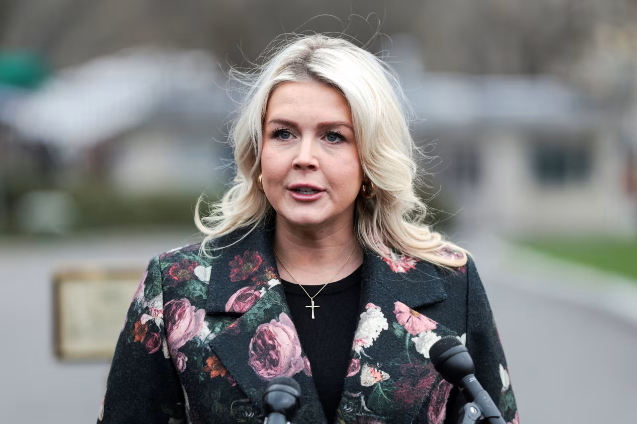 🔻白宫新闻秘书卡洛琳·莱维特称，为应对与伊朗冲突引发的能源价格上涨，白宫正暂时