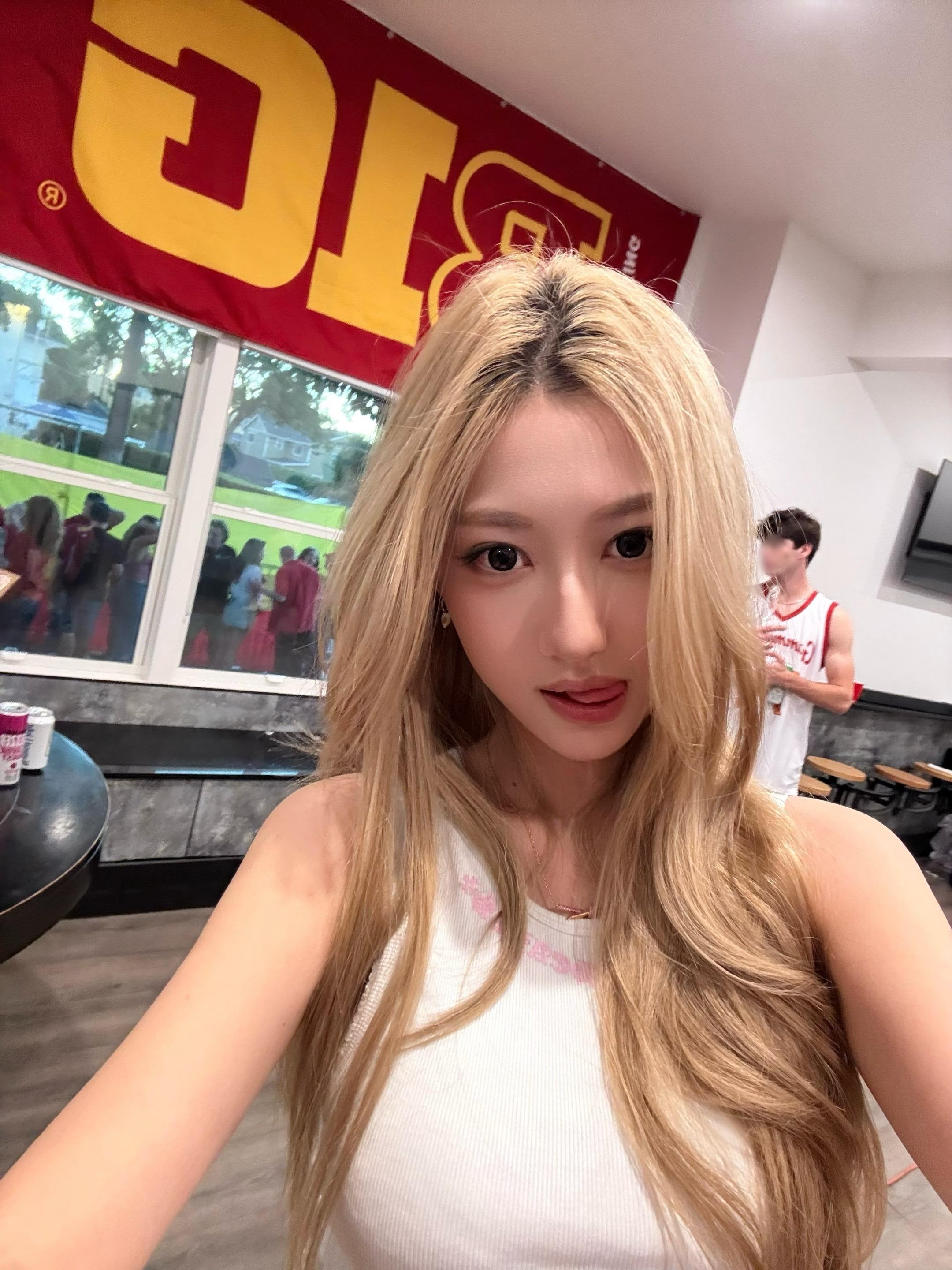 今天去看橄榄球了好玩好玩🏈